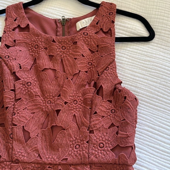 ASTR dress - Picture 6 of 6